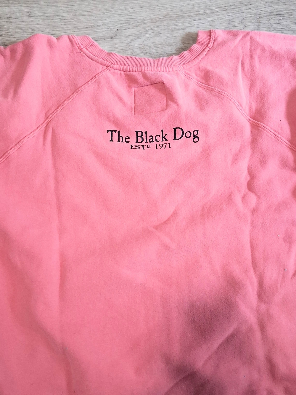 The Black Dog Pink Crewneck Sweatshirt Legacy Collection - Picture 4 of 6